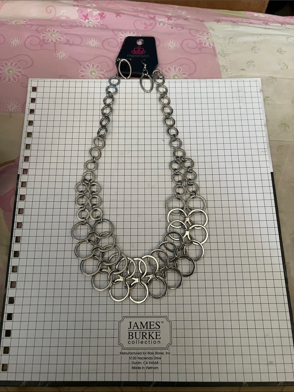 paparazzi Silver-Tone Linked Ring Statement Necklace